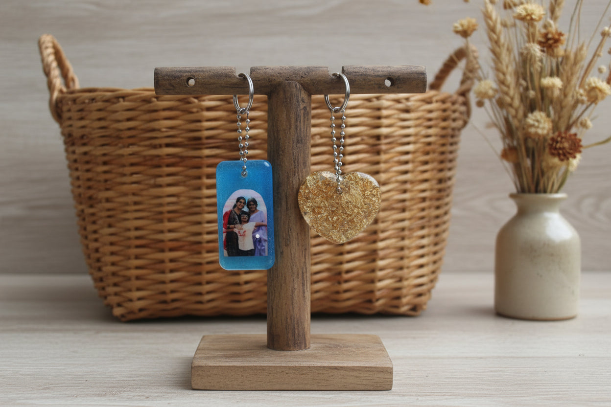 📸 Personalized Photo Resin Keychain – Custom Memory Keepsake